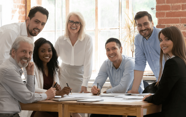 Rétention des salariés + âgisme résolus grâce au mentorat inversé