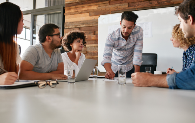 Coaching et mentorat dans l’industrie hôtelière – Par où commencer ?
