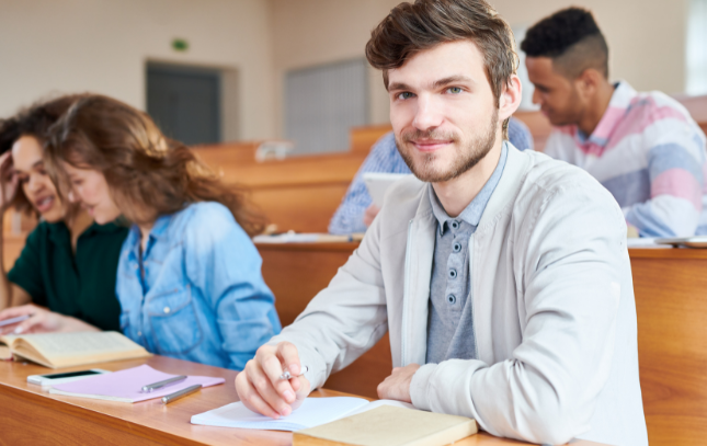 Les avantages des écoles hôtelières pour trouver des talents